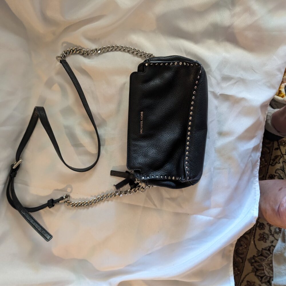 Authenticated Michael Kors Brooklyn Black Leather Saddle Bag Excellent Condition - Picture 4 of 9